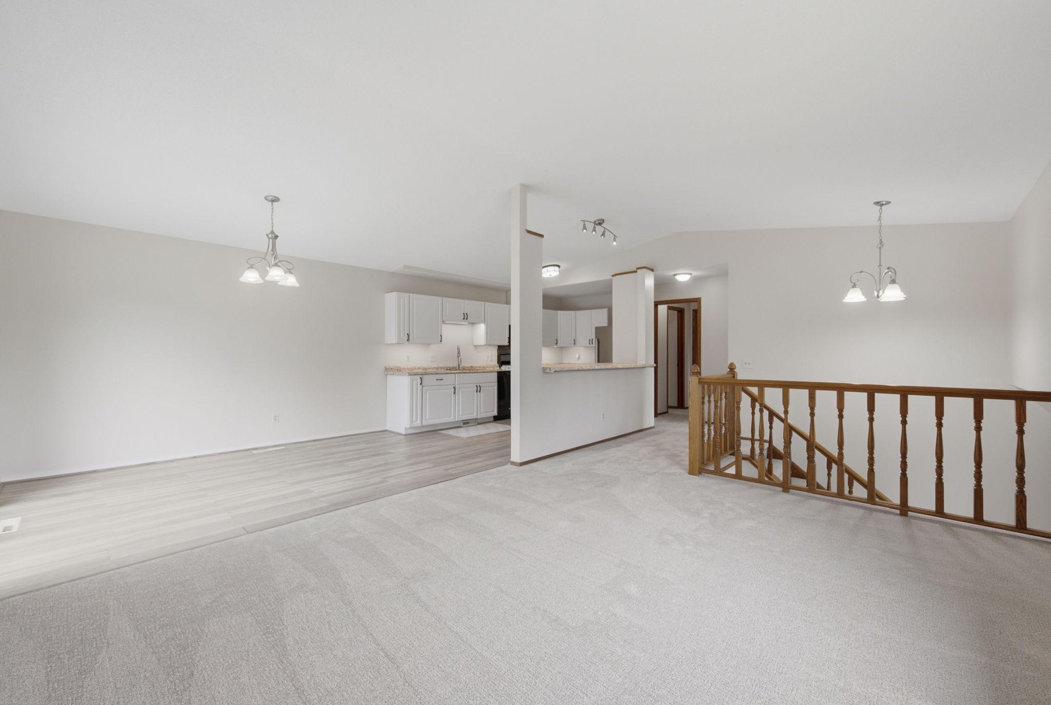 14700 Embry Path Apple Valley, MN 55124 - Photo 6 of 33