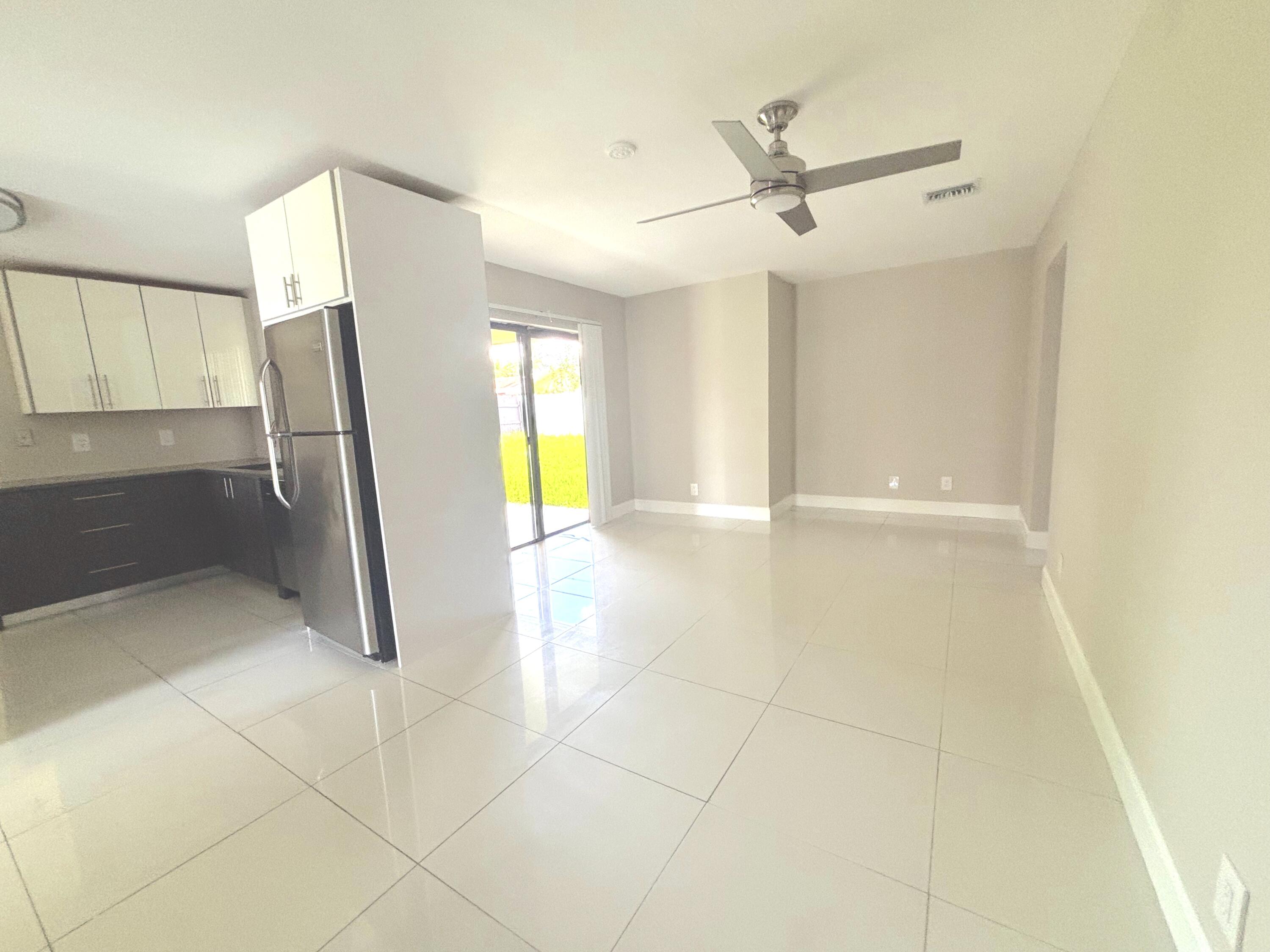 210 Oregon Lane Boca Raton, FL 33487 - Photo 6 of 8 IMG_2273