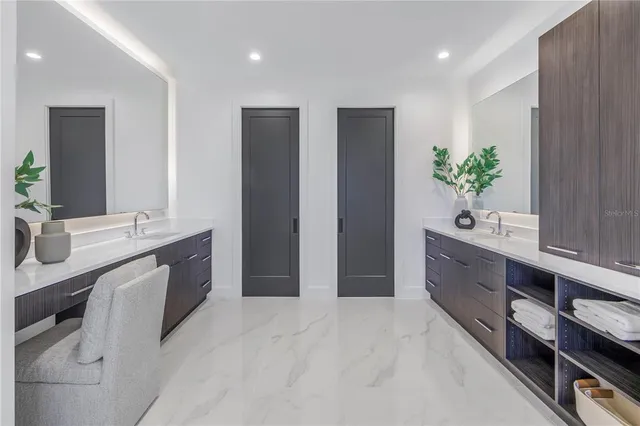 $5,950,000 | 2081 Michigan Avenue Northeast, St. Petersburg, FL 33703