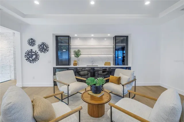 $5,950,000 | 2081 Michigan Avenue Northeast, St. Petersburg, FL 33703