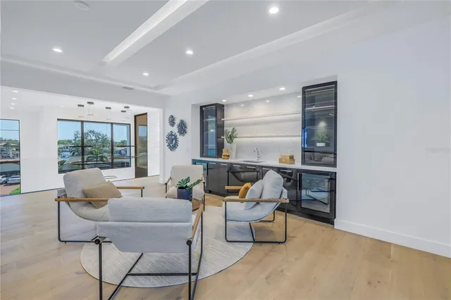 $5,950,000 | 2081 Michigan Avenue Northeast, St. Petersburg, FL 33703