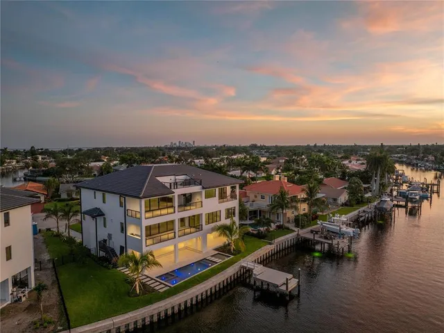 $5,950,000 | 2081 Michigan Avenue Northeast, St. Petersburg, FL 33703