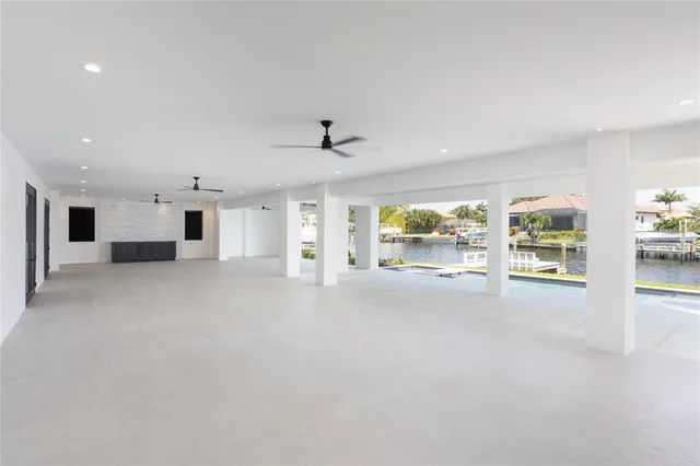 $5,950,000 | 2081 Michigan Avenue Northeast, St. Petersburg, FL 33703