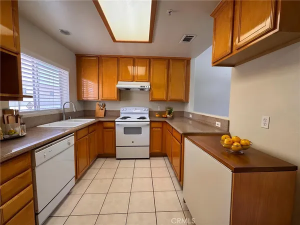 $440,000 | 303 North Nicholson Avenue, Unit 307, Monterey Park, CA 91755