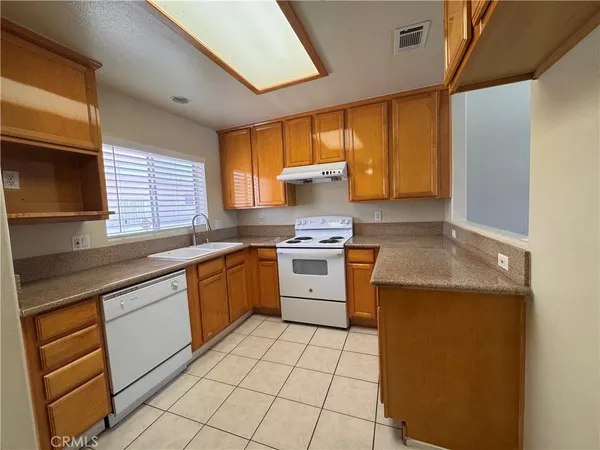 $440,000 | 303 North Nicholson Avenue, Unit 307, Monterey Park, CA 91755