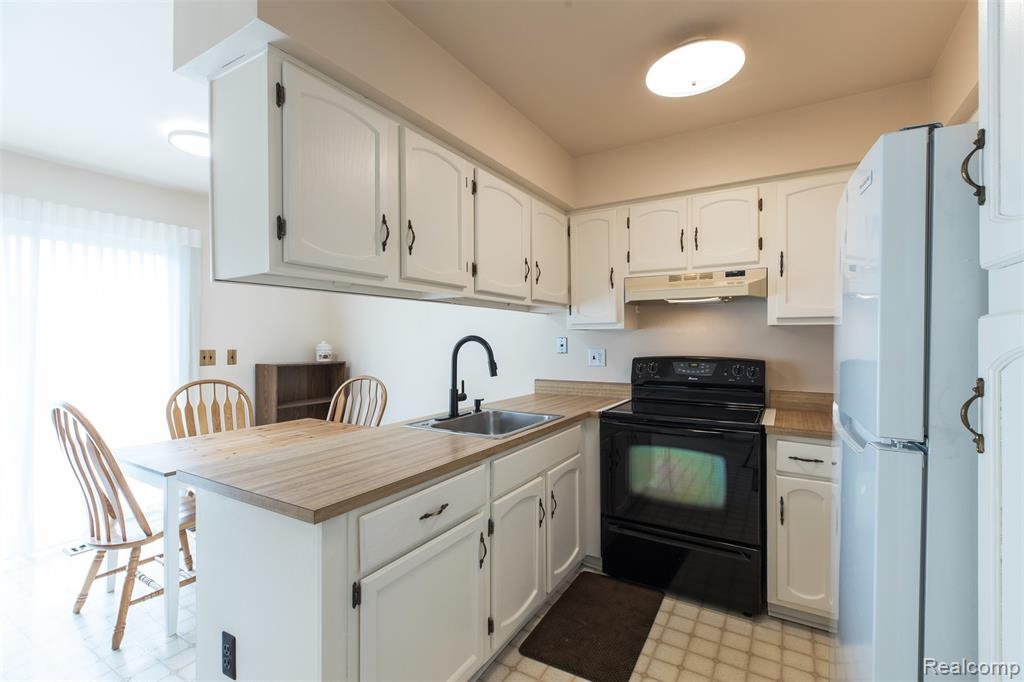 18360 Rudgate Street Southgate, MI 48195 - Photo 11 of 31