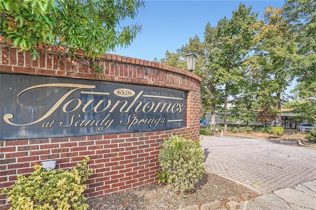 6520 Roswell Road, Unit 3 Atlanta, GA 30328 - Photo 45 of 47 a view of a street sign