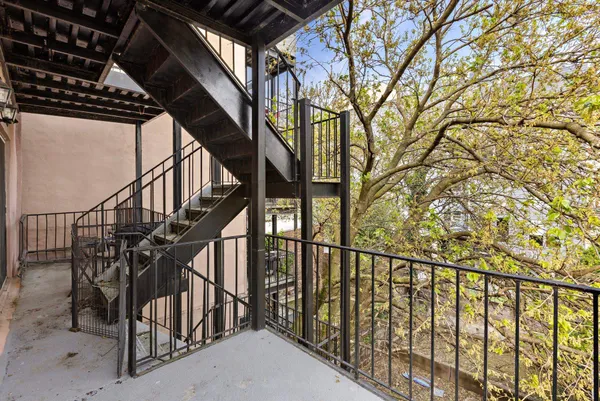 $2,650 | 513 Monroe Street, Unit 6, Hoboken, NJ 07030