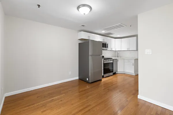$2,650 | 513 Monroe Street, Unit 6, Hoboken, NJ 07030