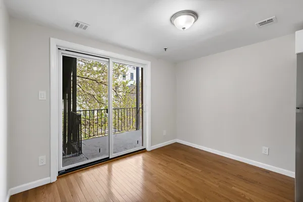 $2,650 | 513 Monroe Street, Unit 6, Hoboken, NJ 07030