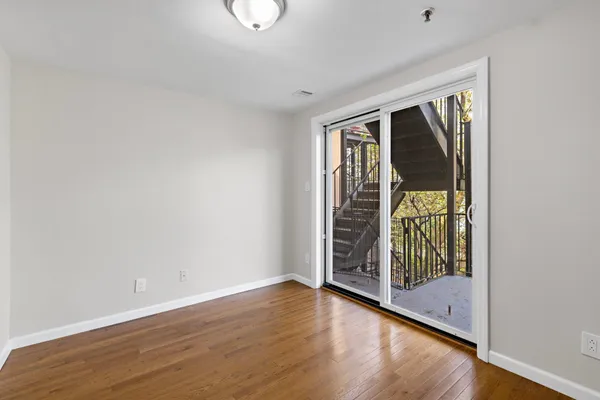 $2,650 | 513 Monroe Street, Unit 6, Hoboken, NJ 07030