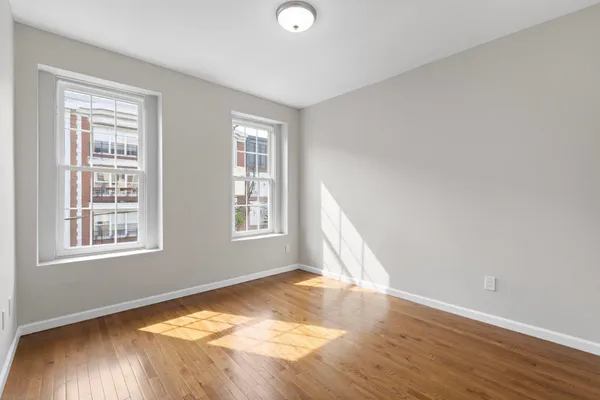 $2,650 | 513 Monroe Street, Unit 6, Hoboken, NJ 07030