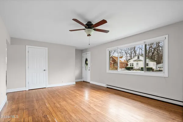 $339,900 | 442 Russell Road, Bethlehem, NY 12203