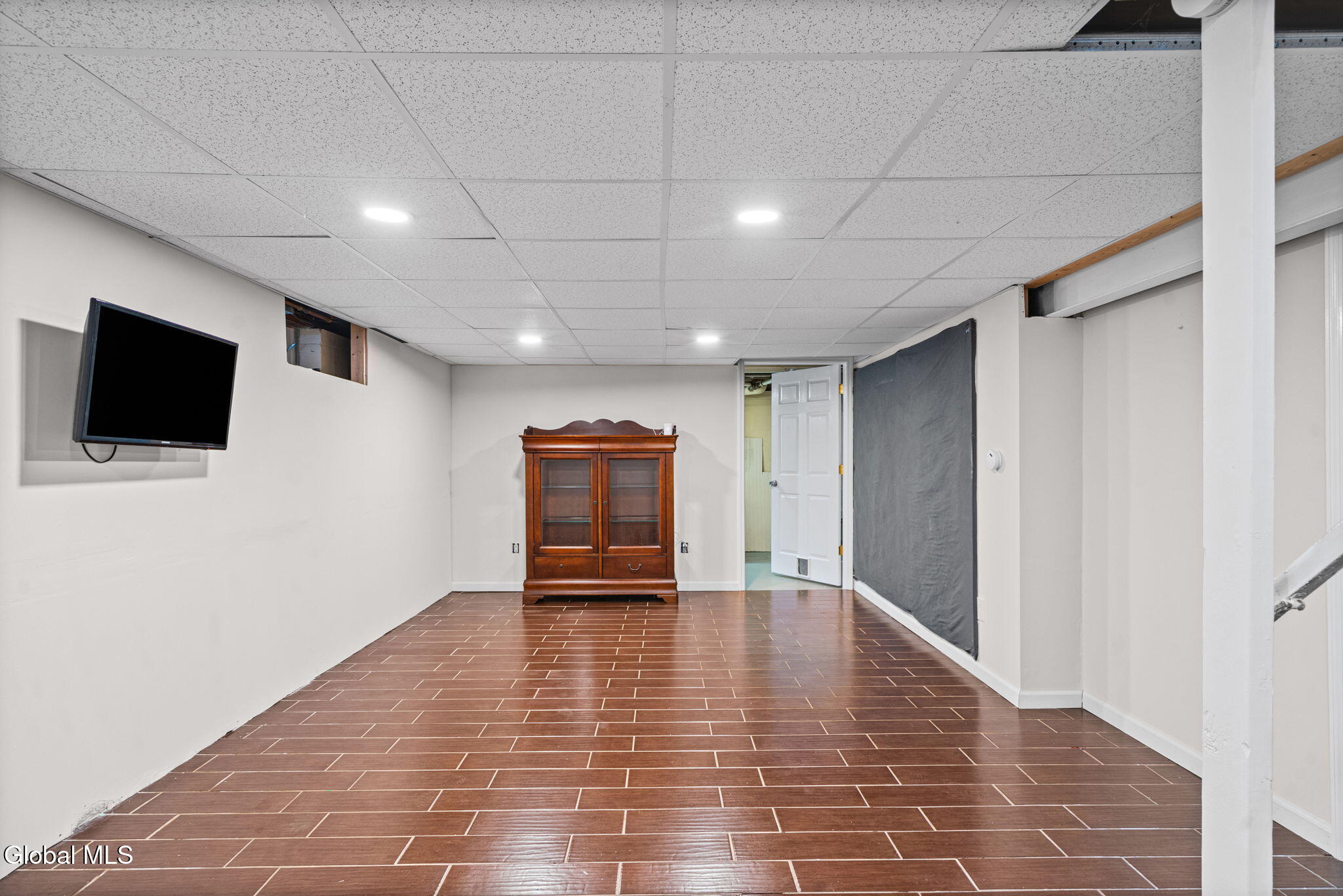 442 Russell Road Bethlehem, NY 12203 - Photo 33 of 46 10-web-or-mls-442-russell-rd