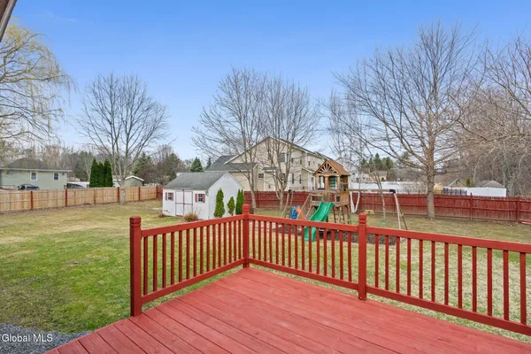 $339,900 | 442 Russell Road, Bethlehem, NY 12203