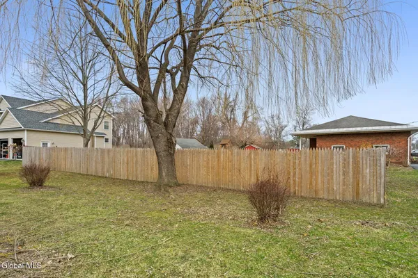 $339,900 | 442 Russell Road, Bethlehem, NY 12203
