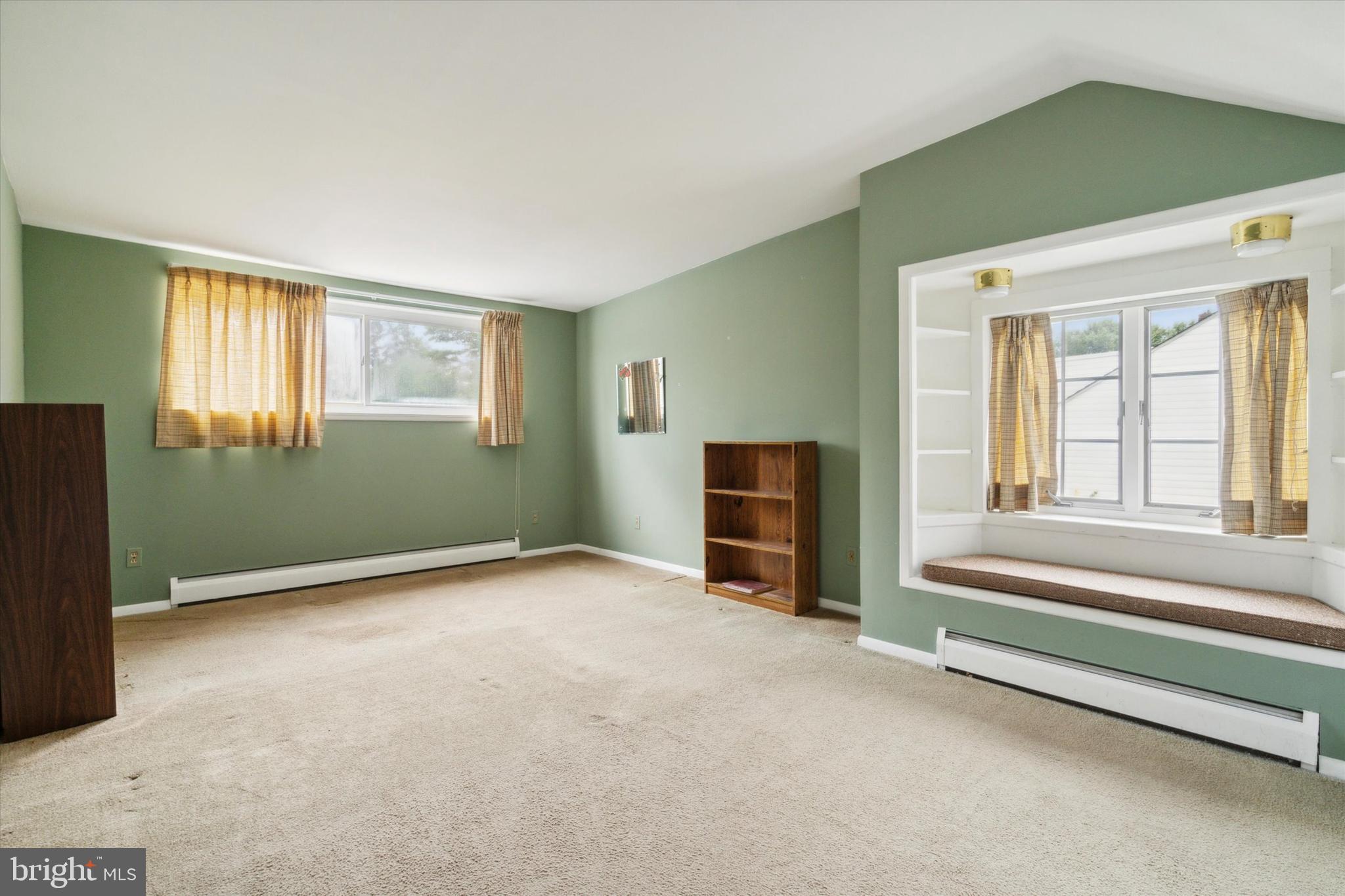 9820 Woodfern Road Philadelphia, PA 19115 - Photo 18 of 25 Gallery Image 18
