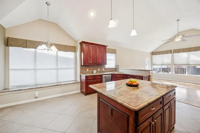 $500,000 | 17707 Knollmeadow Lane, Dallas, TX 75287