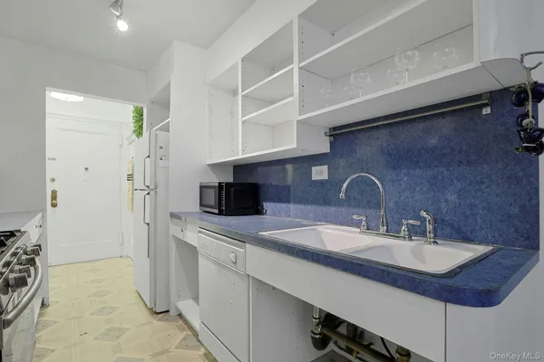 $199,000 | 1273 North Avenue, Unit 1F#8, New Rochelle, NY 10804