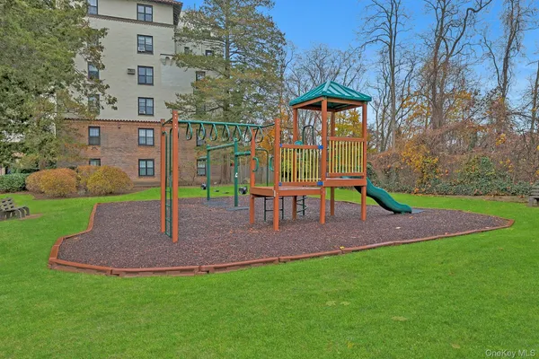 $199,000 | 1273 North Avenue, Unit 1F#8, New Rochelle, NY 10804