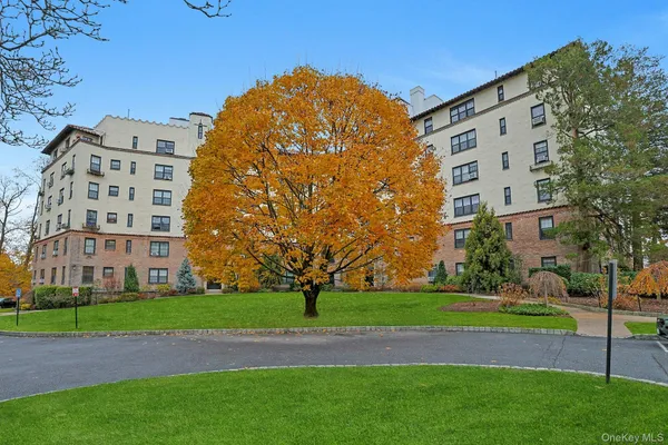 $199,000 | 1273 North Avenue, Unit 1F#8, New Rochelle, NY 10804