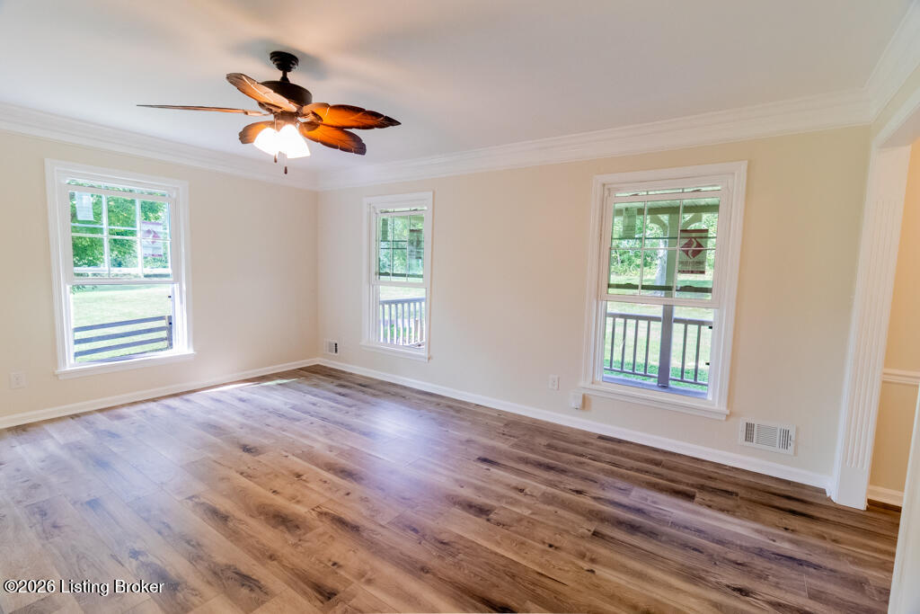 10700 Back Run Road Louisville, KY 40299 - Photo 16 of 55 front room