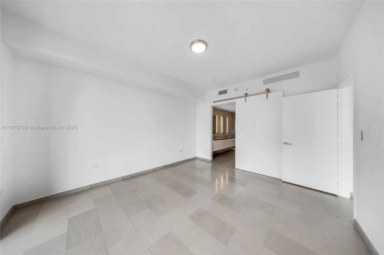 88 Southwest 7th Street, Unit 1004 Miami, FL 33130 - Photo 20 of 40 a view of an empty room