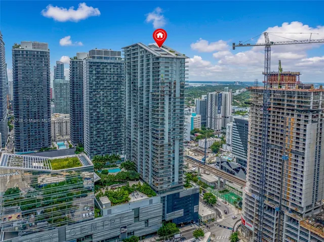 $8,500 | 88 Southwest 7th Street, Unit 1004, Miami, FL 33130