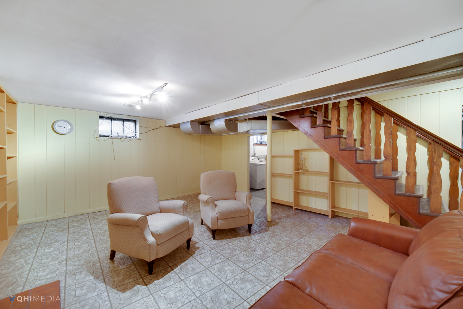 10151 South Bell Avenue Chicago, IL 60643 - Photo 18 of 22 a living room with furniture