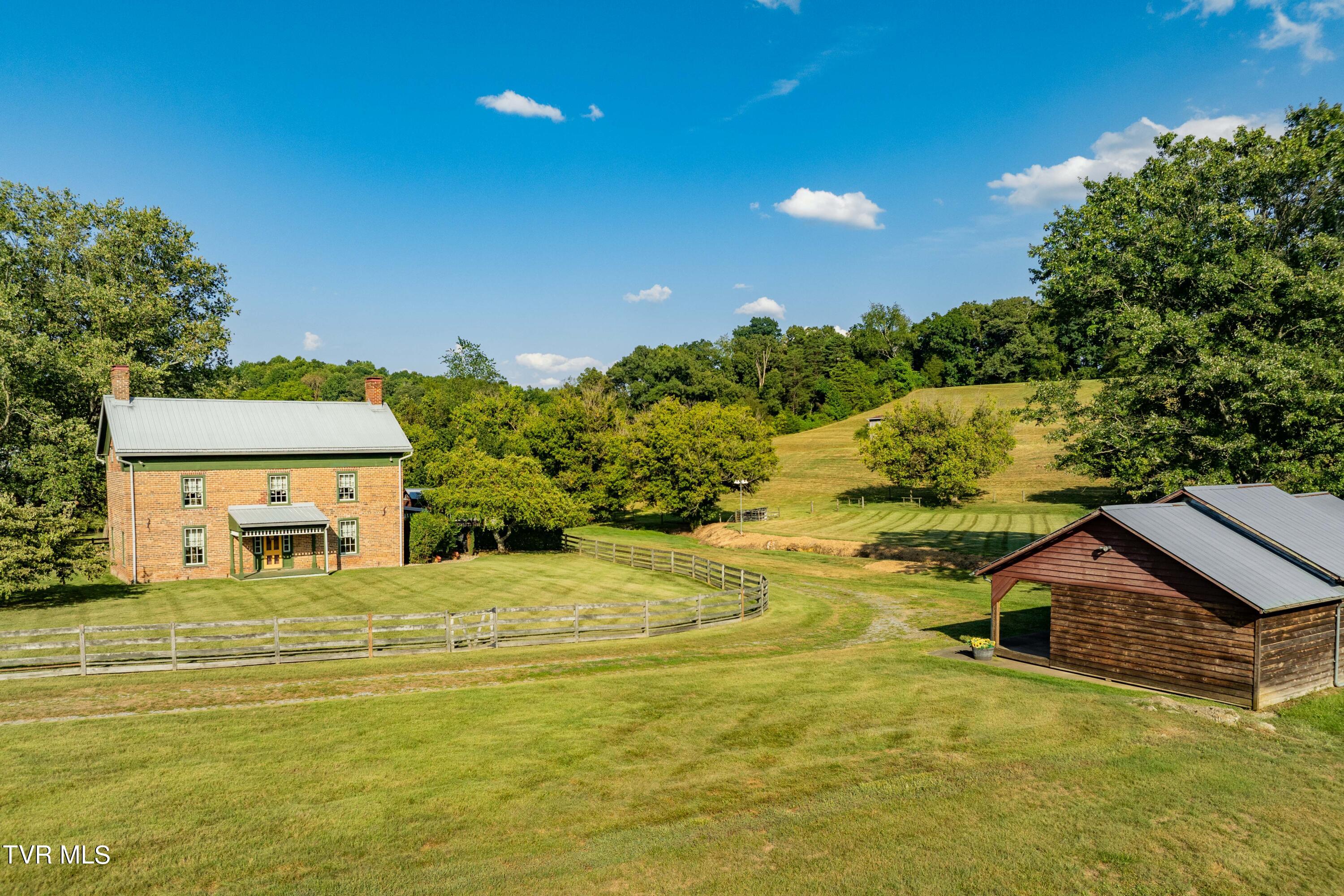 342 Glendale Road Limestone, TN 37681 - Photo 13 of 112 342 Glendale Rd (64 of 180)