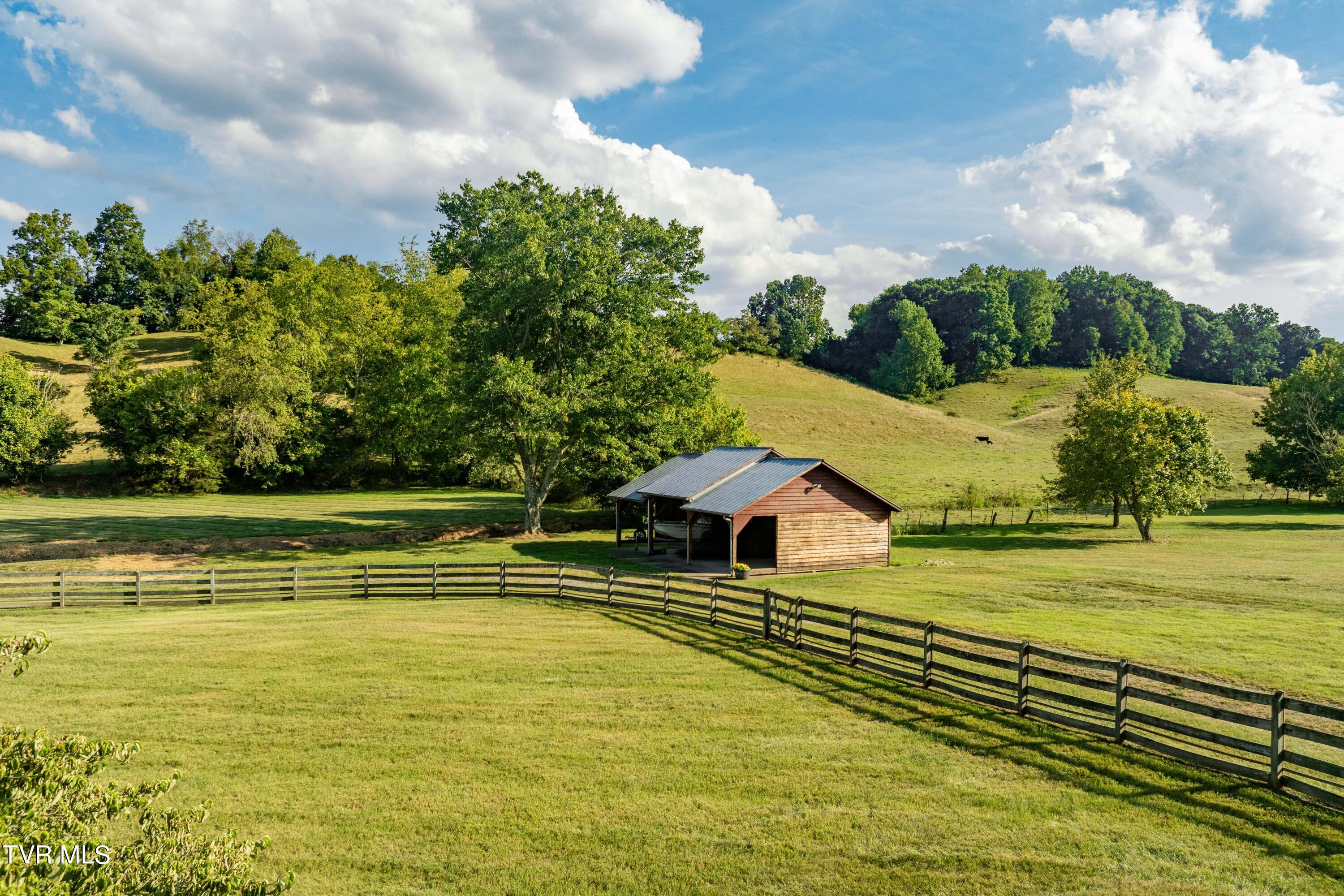 342 Glendale Road Limestone, TN 37681 - Photo 14 of 112 342 Glendale Rd (63 of 180)