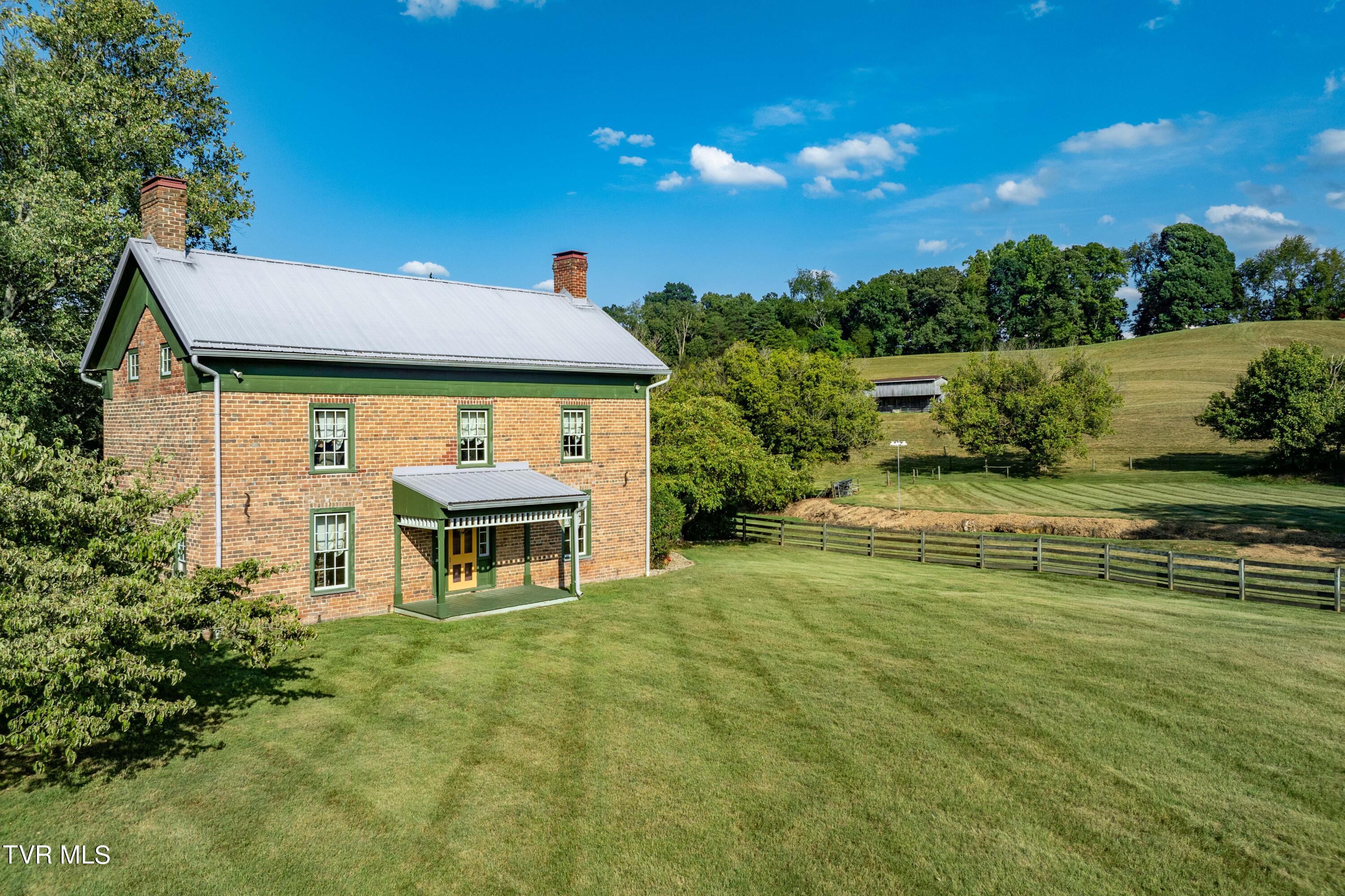 342 Glendale Road Limestone, TN 37681 - Photo 15 of 112 342 Glendale Rd (37 of 180)