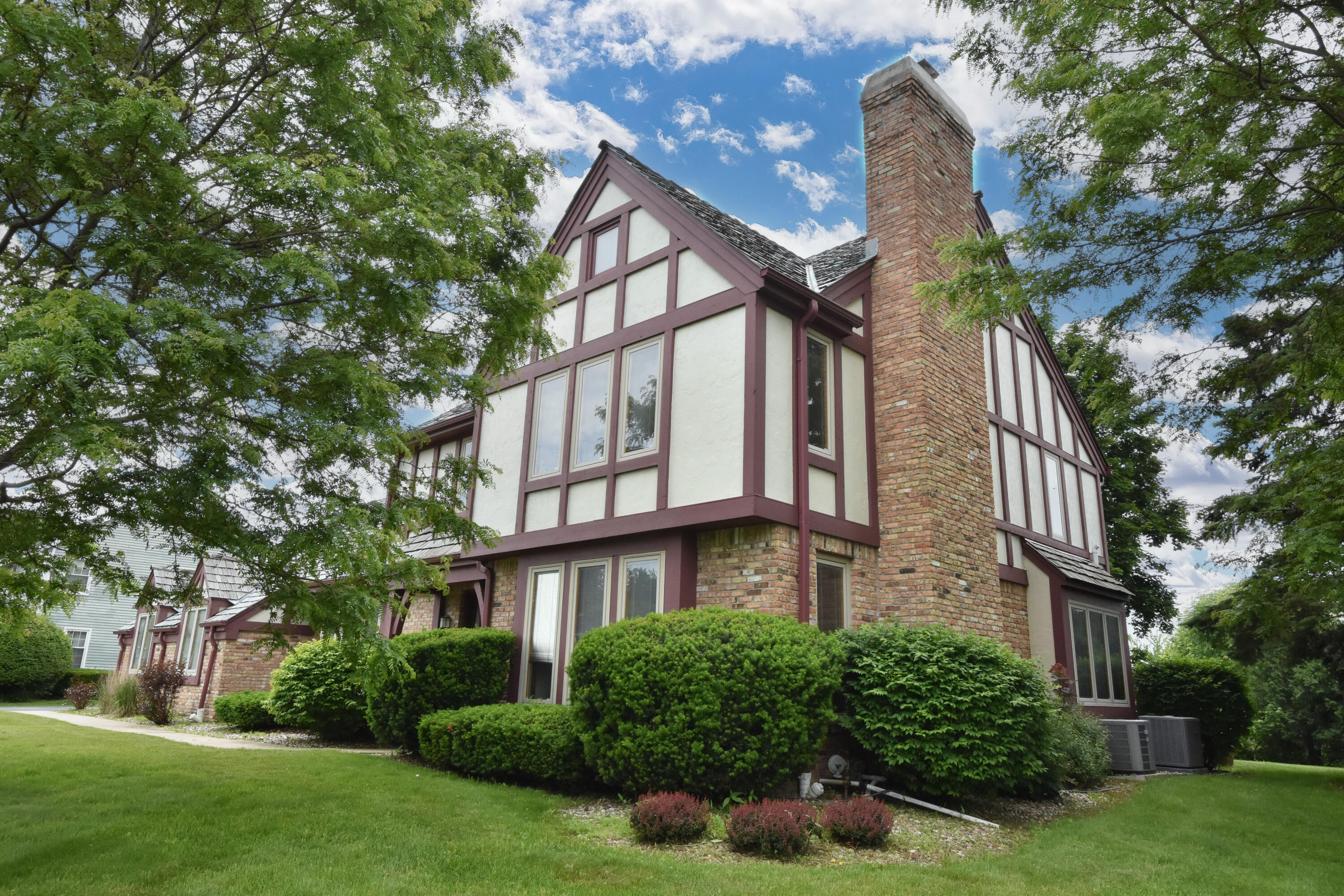 6515 Jessica Turn Caledonia, WI 53402 - Photo 1 of 59 Front