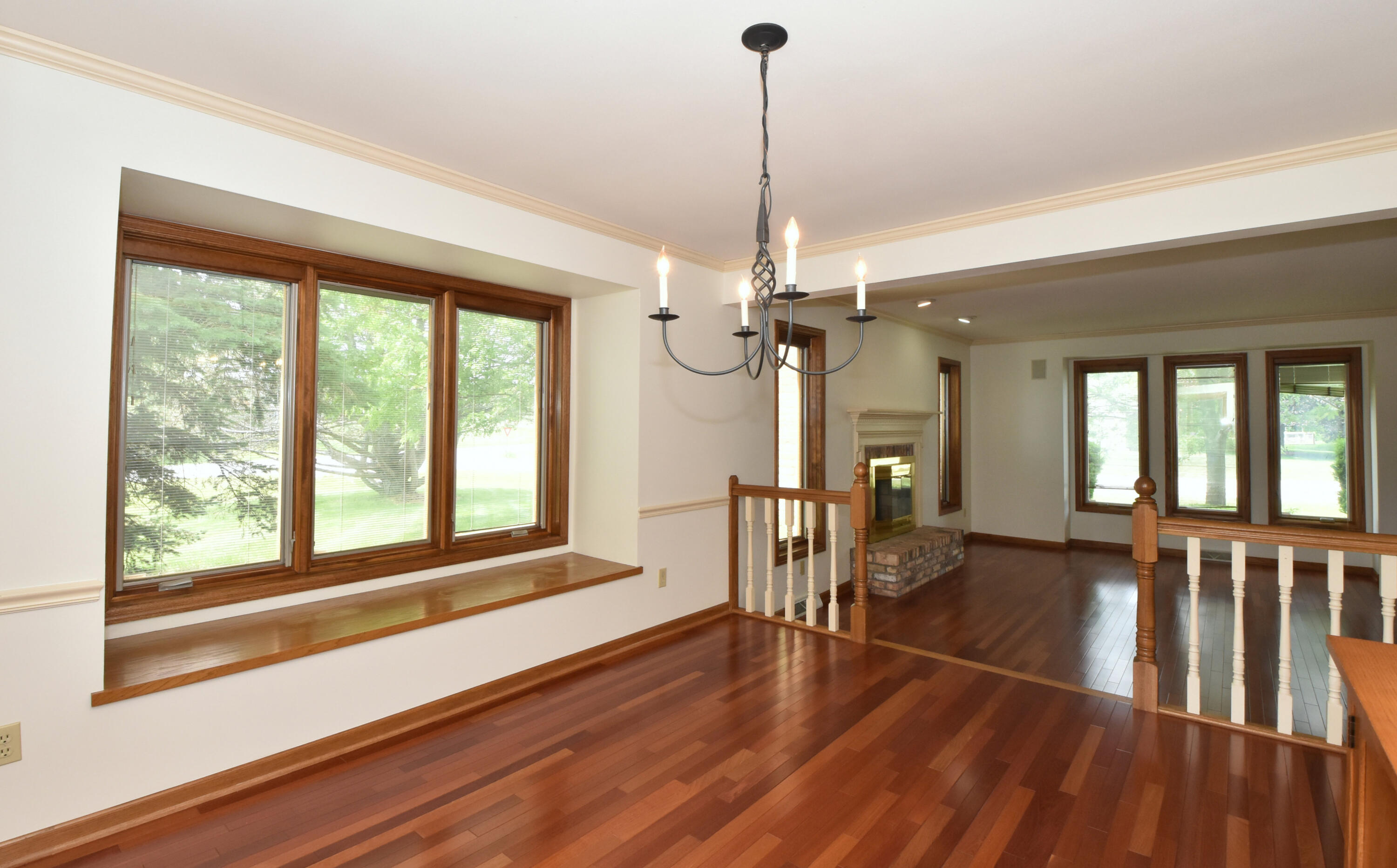 6515 Jessica Turn Caledonia, WI 53402 - Photo 11 of 59 Dining Room