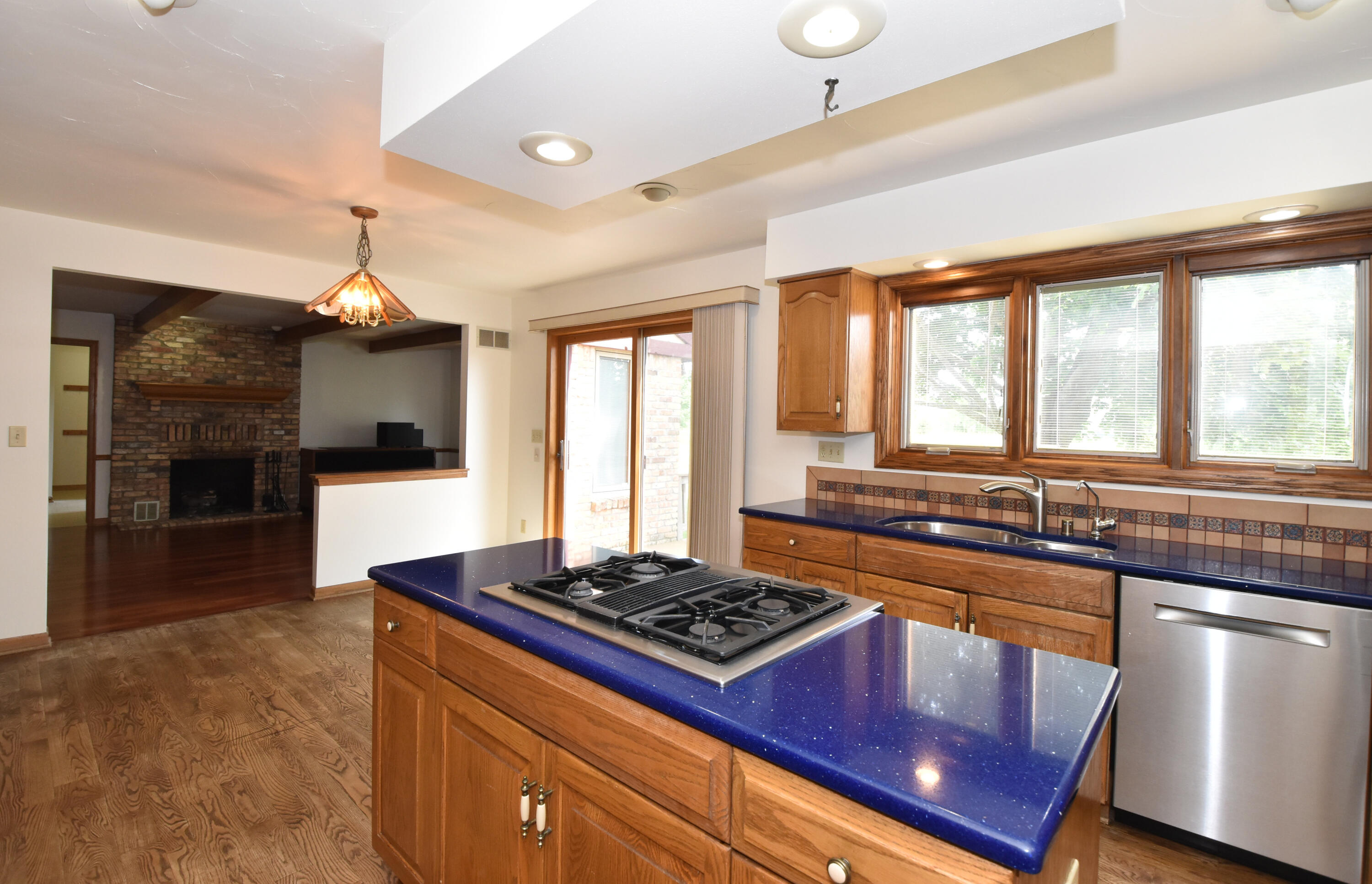 6515 Jessica Turn Caledonia, WI 53402 - Photo 15 of 59 Kitchen