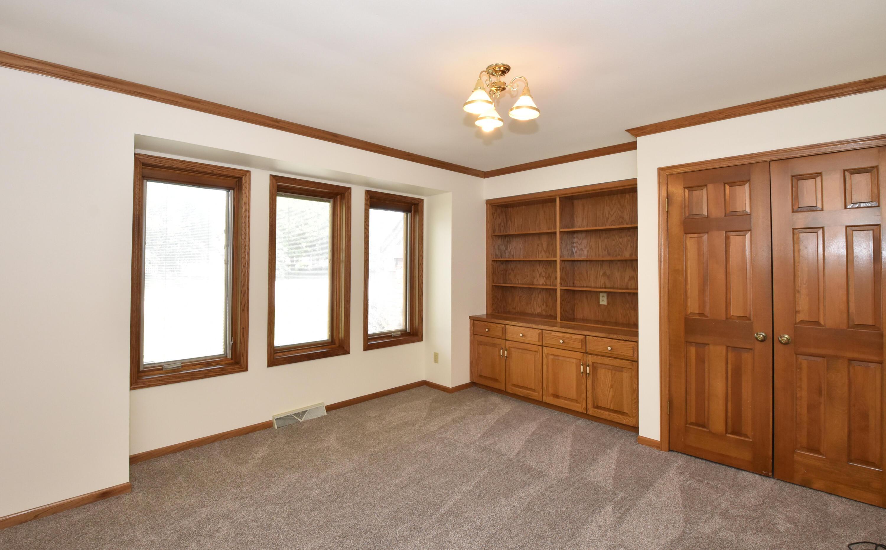 6515 Jessica Turn Caledonia, WI 53402 - Photo 22 of 59 Office