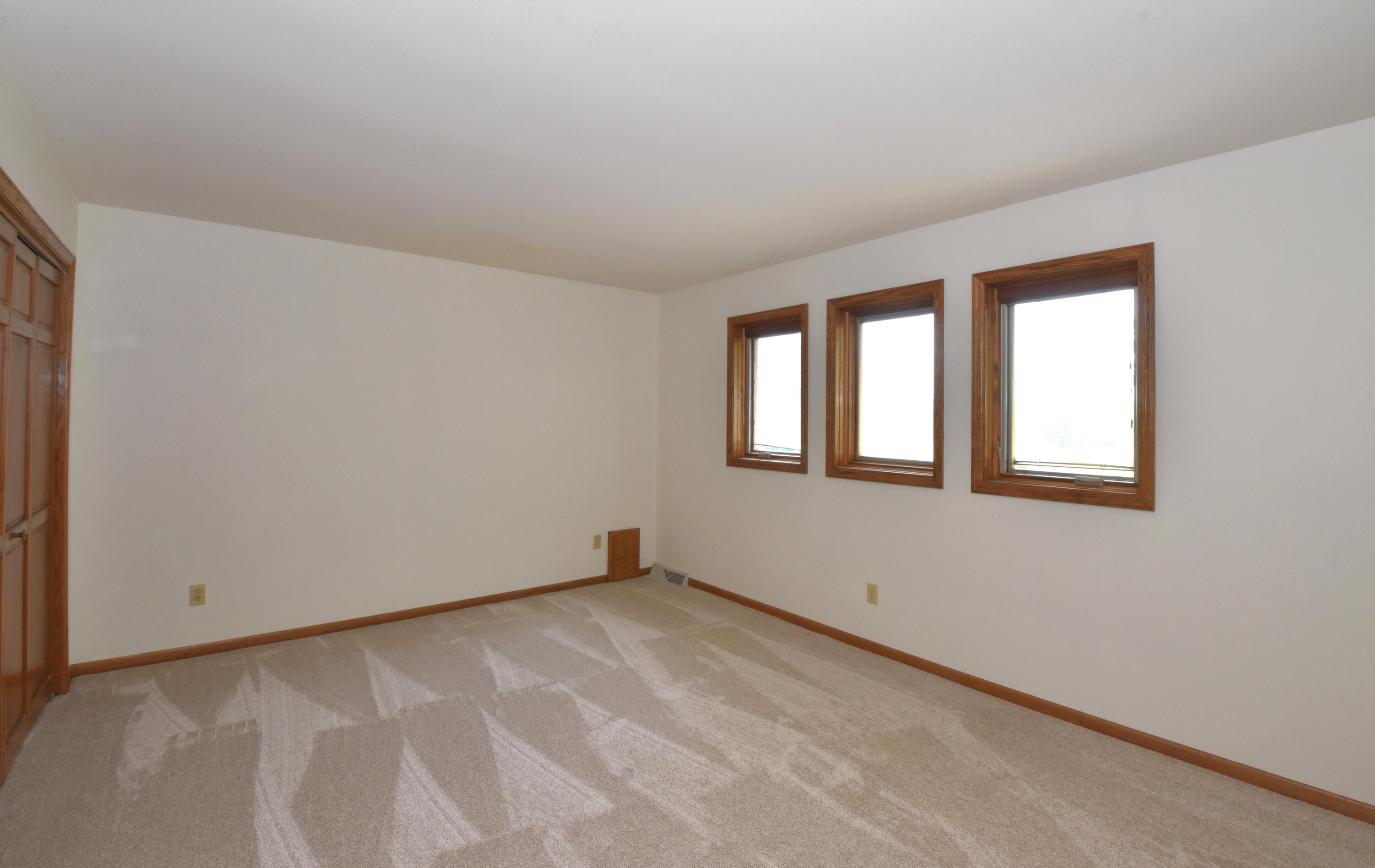 6515 Jessica Turn Caledonia, WI 53402 - Photo 33 of 59 bedroom 2