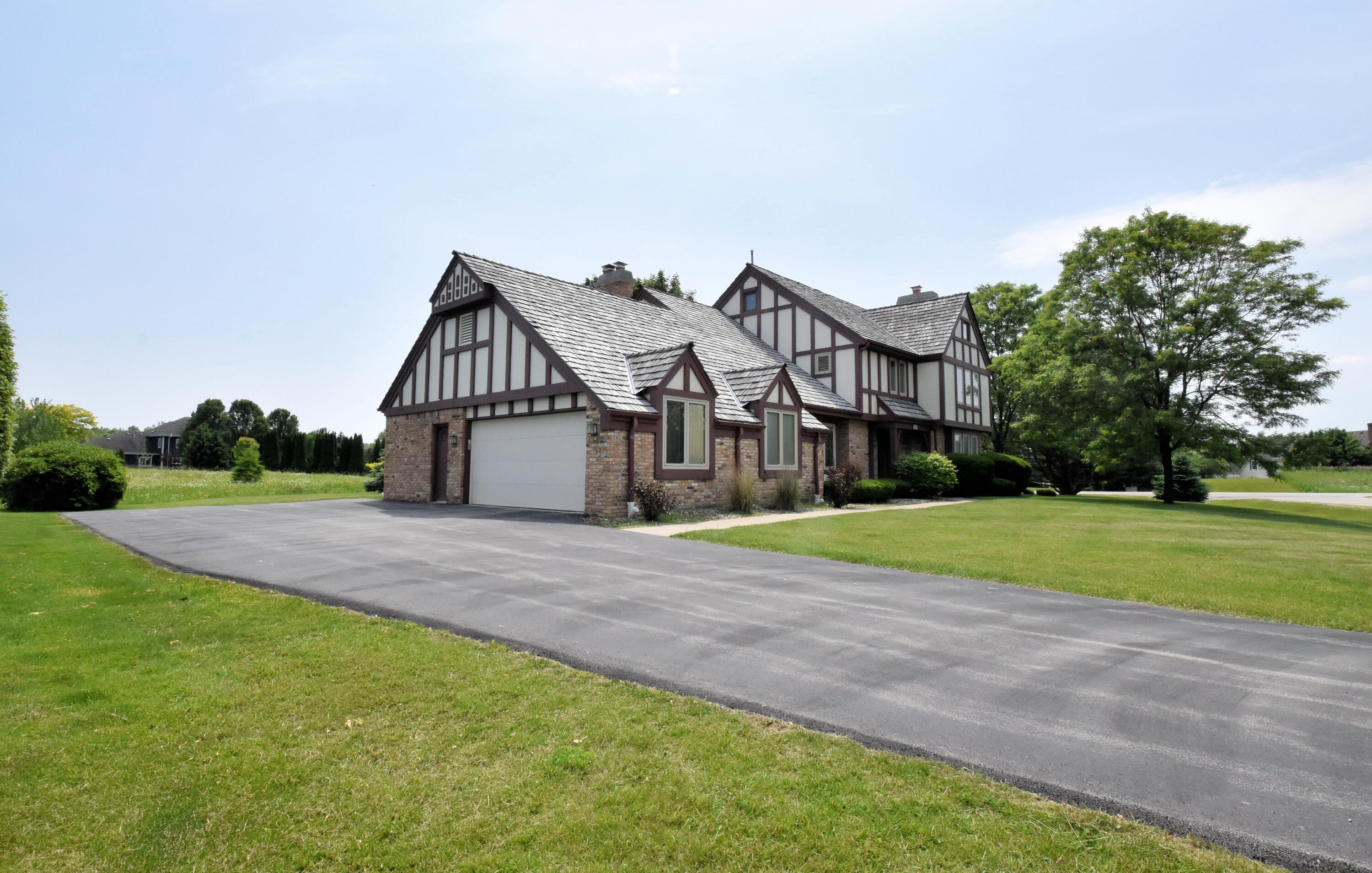 6515 Jessica Turn Caledonia, WI 53402 - Photo 47 of 59 Front