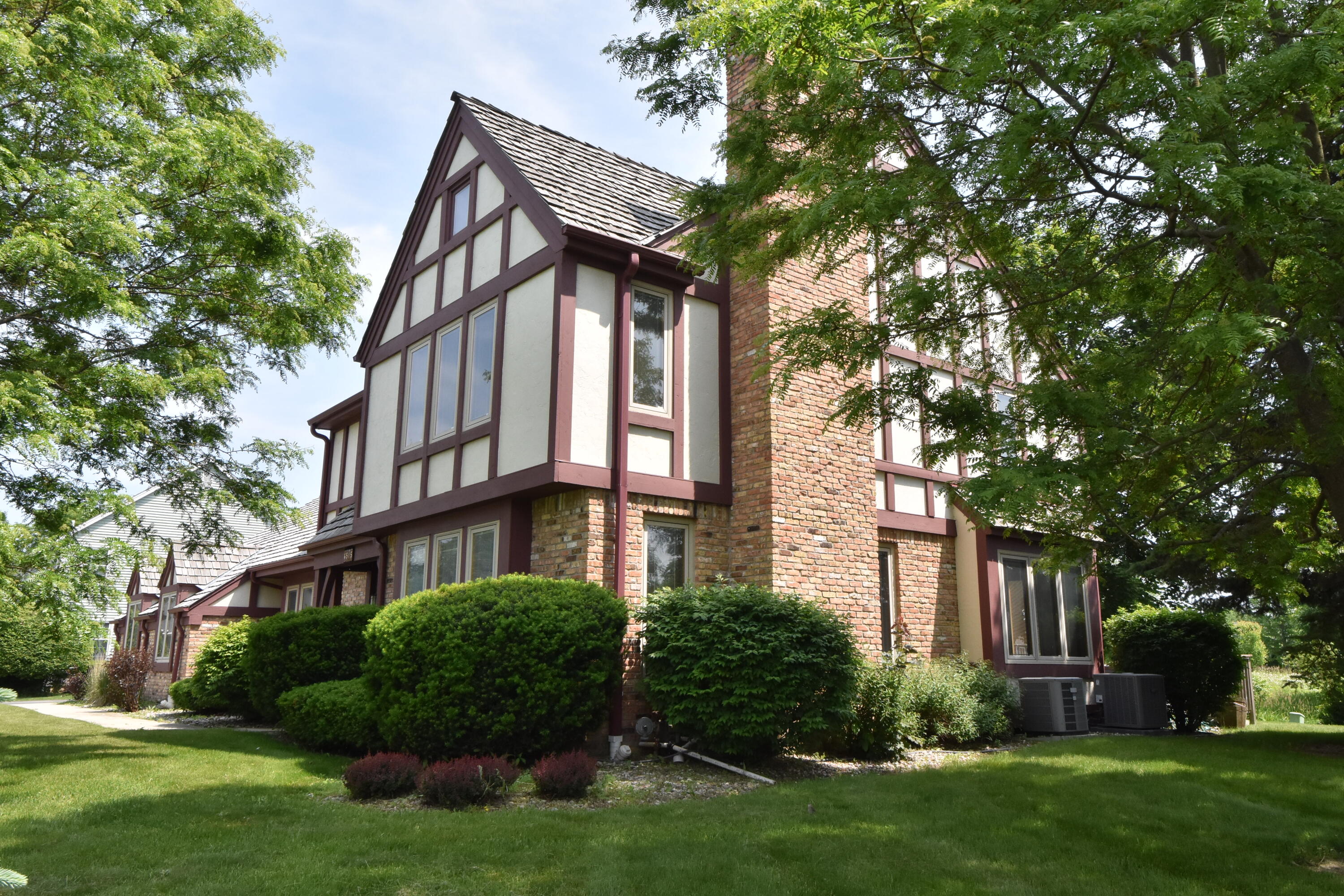 6515 Jessica Turn Caledonia, WI 53402 - Photo 57 of 59 Side View