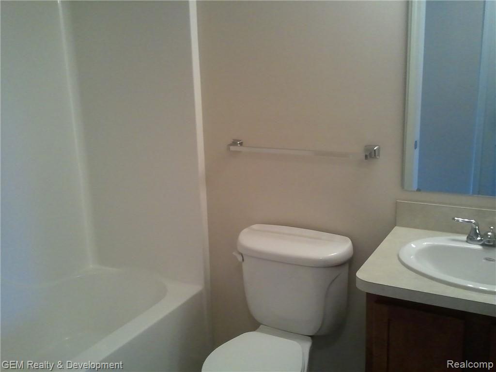 420 Hilton Road Ferndale, MI 48220 - Photo 4 of 5