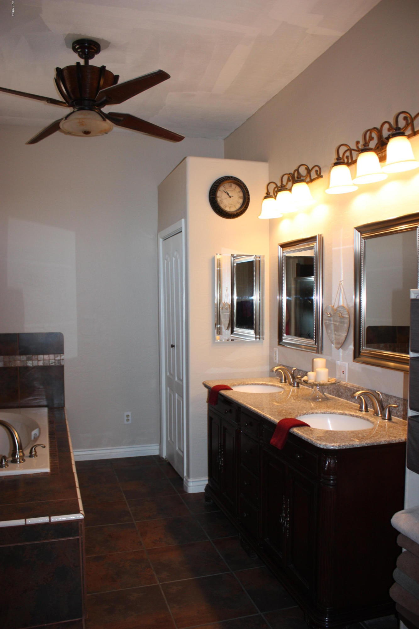 242 North Conestoga Road Apache Junction, AZ 85119 - Photo 25 of 38 1 (24)