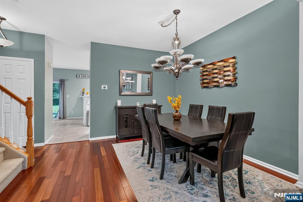 252 Ridge Drive Pompton Lakes, NJ 07442 - Photo 8 of 32 Gallery Image 8