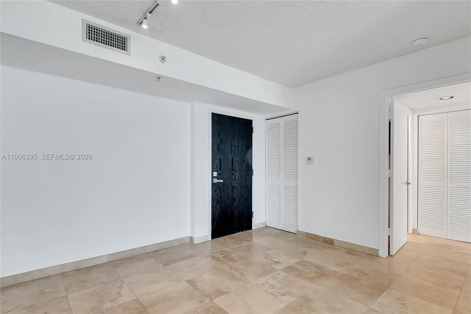 90 Alton Road, Unit 1409 Miami Beach, FL 33139 - Photo 11 of 26