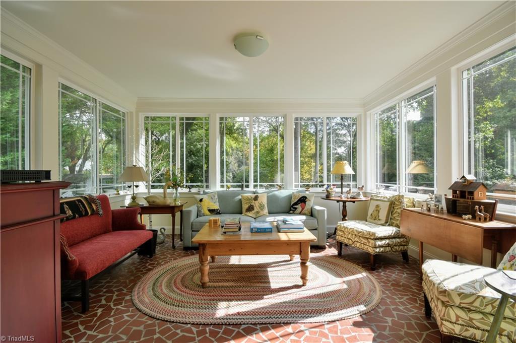 941 Avon Road Winston-Salem, NC 27104 - Photo 12 of 27 Gallery Image 12