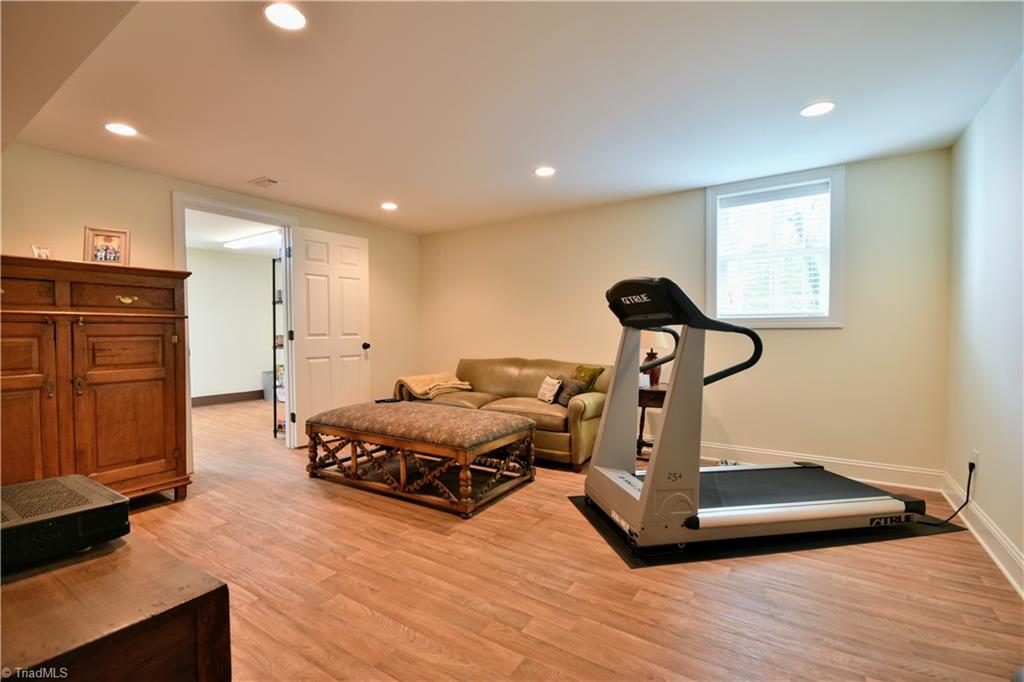 941 Avon Road Winston-Salem, NC 27104 - Photo 21 of 27 Gallery Image 21