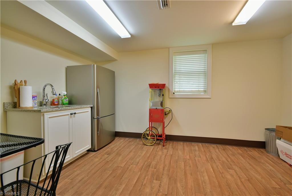 941 Avon Road Winston-Salem, NC 27104 - Photo 22 of 27 Gallery Image 22
