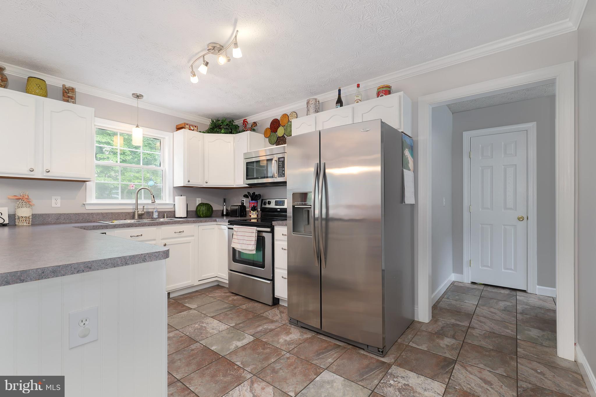 630 Carson Road Huntingtown, MD 20639 - Photo 9 of 30 Kitchen