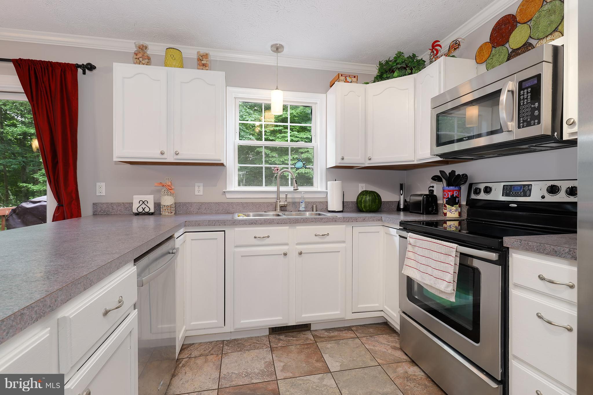 630 Carson Road Huntingtown, MD 20639 - Photo 10 of 30 Kitchen