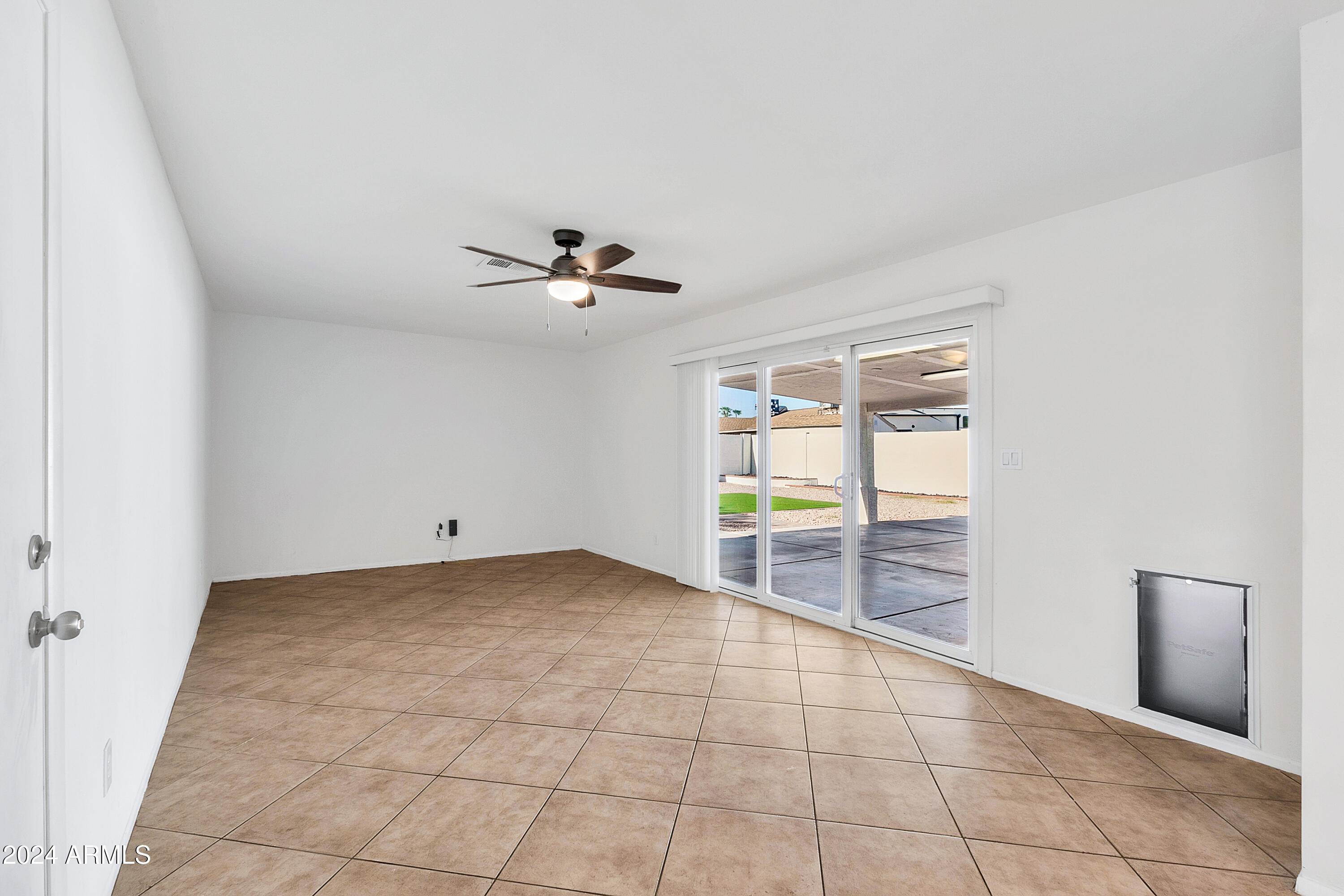 5234 East Blanche Drive Scottsdale, AZ 85254 - Photo 4 of 20 a view of an empty room with a window