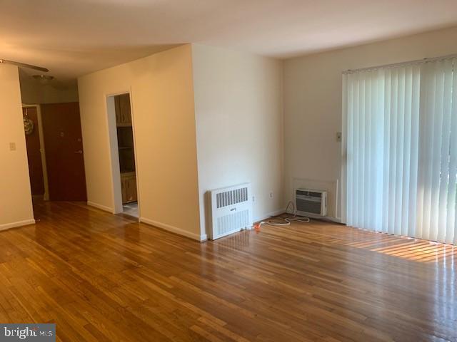 903 Cooks Lane, Unit 3A Baltimore, MD 21229 - Photo 2 of 6 Living/Dining Area
Photo Representational Only